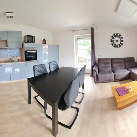 Apartment 1a